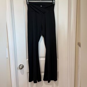 Sunzel Black Crossover Flare Leggings